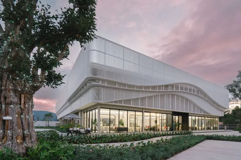 The Title Legendary — фото 4